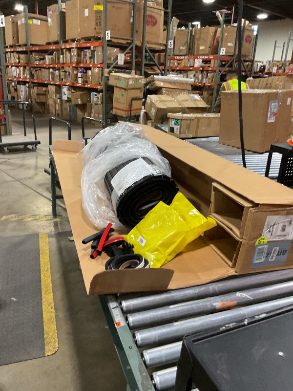 Photo 1 of *** BOX 1 of 2**** RealTruck BAK Revolver X4ts Hard Rolling Truck Bed Tonneau Cover | 80331RK | Fits 2017 - 2026 Ford F-250/350 Super Duty 8' 2" Bed (96.25")