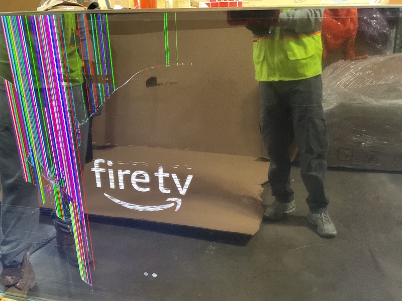 Photo 1 of ****BROKEN DAMAGED TELEVISION PARTS ONLY****