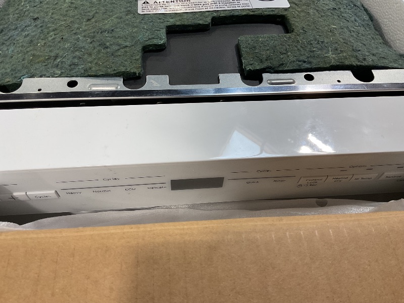 Photo 1 of ***HAS RUST ON THE INSIDE OF "TUB" AREA*** Midea MDF18A1AWW Built-in Dishwasher with 8 Place Settings, 6 Washing Programs, Stainless Steel Tub, Heated Dry, Energy Star, White