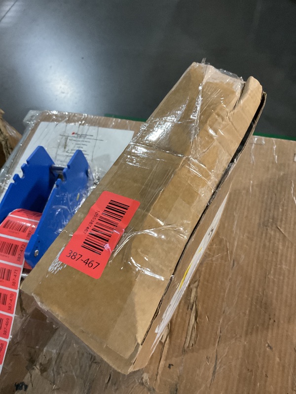 Photo 1 of (USED/FAIR) Tinideya 2 Pcs Football Door Mat Welcome Non Slip Coir Mats Funny Black White Buffalo Plaid Floor Layering Doormats Seasonal for Front Porch Entryway Decor(Football)