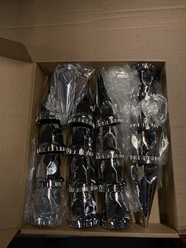 Photo 1 of *** SEE NOTES *** GREPSPUD 33mm x 4 3/4" Thread On Spike Lug Nut Covers Screw On, ABS Chrome Plastic Pointed Screw-on Lug Nuts Cover for Semi Trucks, Chromed Spiked Lug Nut Caps Pack of 20