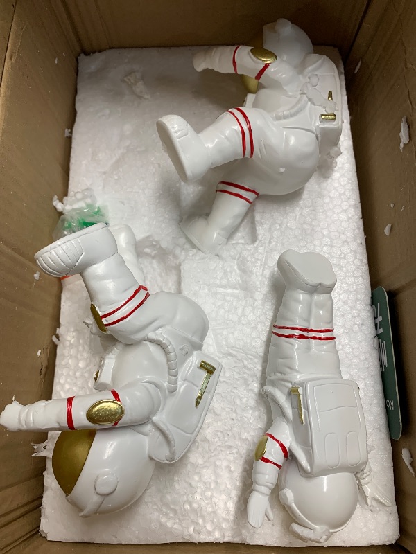 Photo 1 of (used)(see images) 3Pcs Astronaut Wall Sculpture Climber Figurines, Climbing Wall Hanging Decoration, Outer Space Theme Decorations 