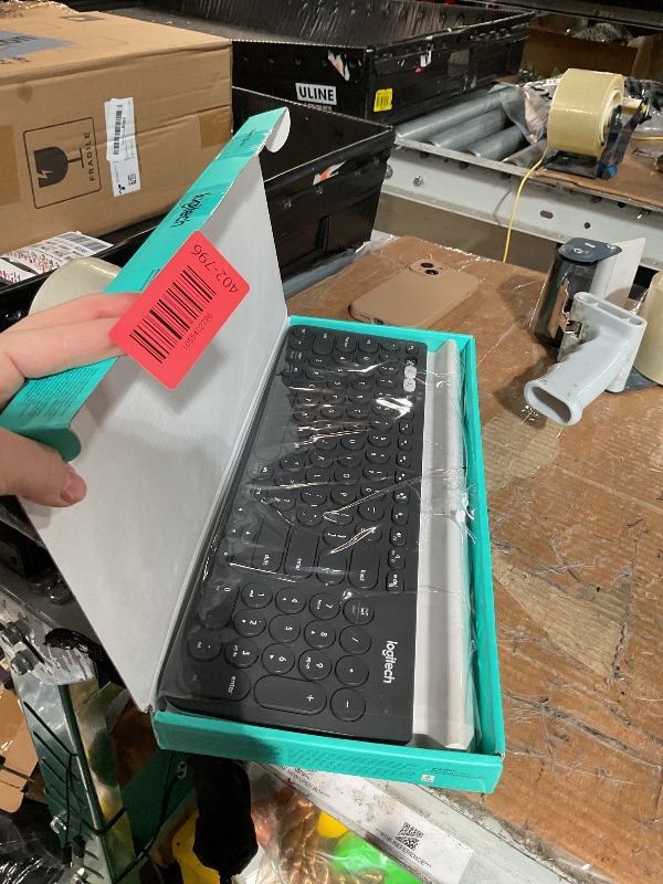 Photo 1 of (missing F2 key) Logitech K780 Multi-Device Wireless Keyboard for Computer, Phone and Tablet – FLOW Cross-Computer Control Compatible - Speckles, White