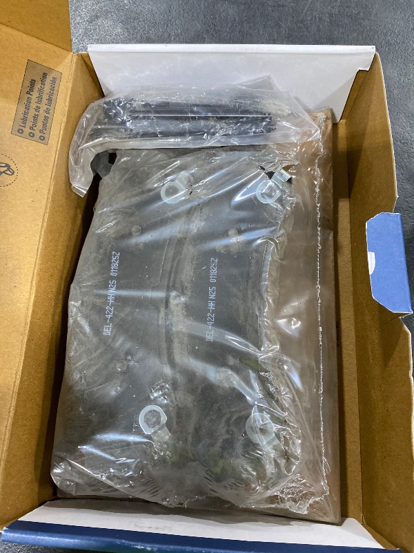 Photo 1 of ACDelco Gold 17D785CHF1 (19428025) Ceramic Disc Brake Pad Set