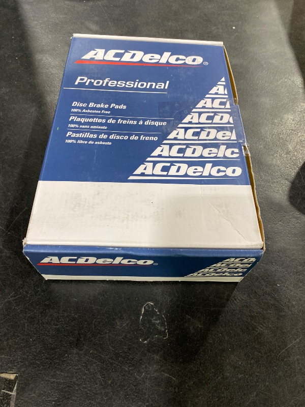 Photo 1 of ACDelco Gold 17D785CHF1 (19428025) Ceramic Disc Brake Pad Set