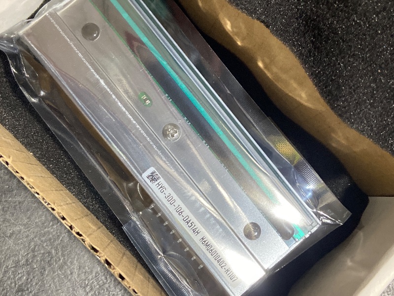 Photo 1 of P1058930-009 New Printhead for Zebra ZT410 ZT411 Thermal Barcode Printer OEM Replacement 203dpi