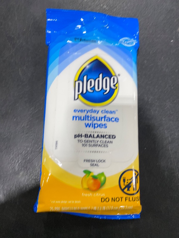 Photo 1 of **********MISSING PARTS***************READ CLERK COMMENTS********

Pledge Multisurface Cleaning Wipes, pH Balanced, Fresh Citrus, 25 Count (Pack of 4, 100 Total Wipes)