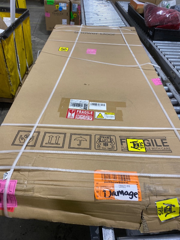 Photo 1 of LINGYUMEN shower doors
60'x 72' 6mm