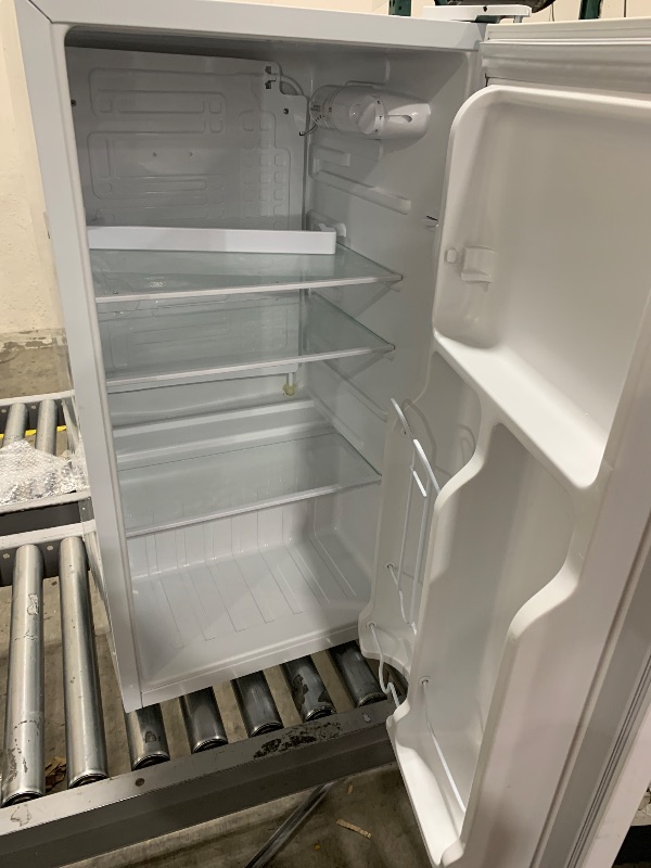 Photo 1 of Modelo Refrigerator - Mini Fridge For Kitchen, Bedroom, Office, Dorms, Cuarto, Cool Storage For Wine, Drink, Beverages, Compact Free Standing, Neveras Pequeñpara, 3.2 Cubic Feet Capacity, White
