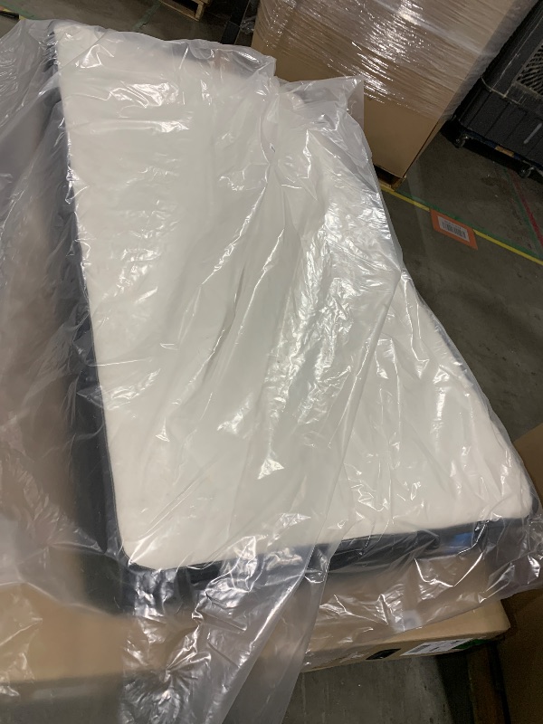 Photo 1 of ********READ CLERK COMMENTS********
JDZ-YOVMEE Twin Mattress 10 Inch Hybrid Mattress in a Box Memory Foam & Individual Pocket Spring Motion Isolation Edge Support Pressure Relief Medium Firmness Certified Foams & Fabric Fiberglass Free