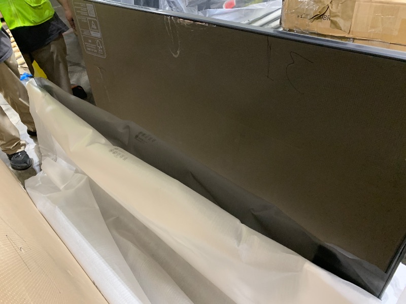 Photo 1 of Samsung 85-Inch Class QLED Q7F Series Samsung Vision AI Smart TV (2025 Model, 85Q7F) Quantum HDR, Object Tracking Sound Lite, Q4 AI Gen1 Processor, 4K upscaling, Gaming Hub, Alexa Built-in