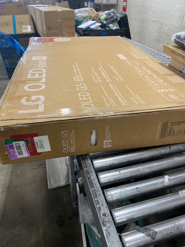 Photo 1 of  PARTS ONLY TV WONT POWER ON LG 65-Inch Class OLED evo AI Super Upscaling 4K G5 Series Smart TV w/Dolby Atmos, Vision, HDR10, Filmmaker Mode, Wow Orchestra, Alexa Built-in (OLED65G5WUA, 2025)