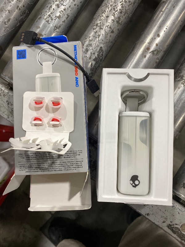 Photo 1 of Skullcandy Method 360 ANC Wireless Earbuds, Sound by Bose, Bluetooth Headphones, Premium Noise Cancelling, Up to 40 Hrs Battery, Sweat and Water Resistant, Microphone for iPhone Android - Bone