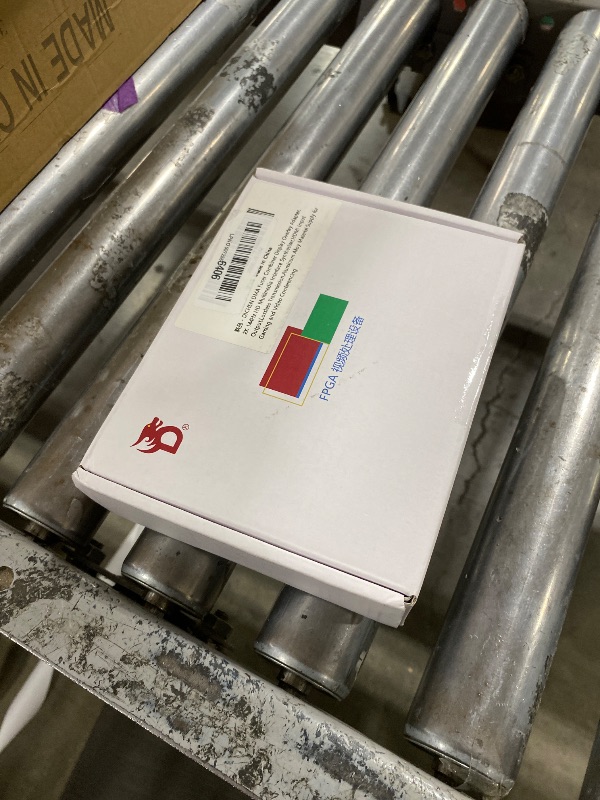 Photo 1 of DICHEN DMA Fuser Combiner Display Overlay Adapter,2K 144Hz HD Multimedia Interface Synthesizer,HDMI Input Output,Lossless Transmission,Aluminum Alloy Material Supply for Gaming and Video Conferencing