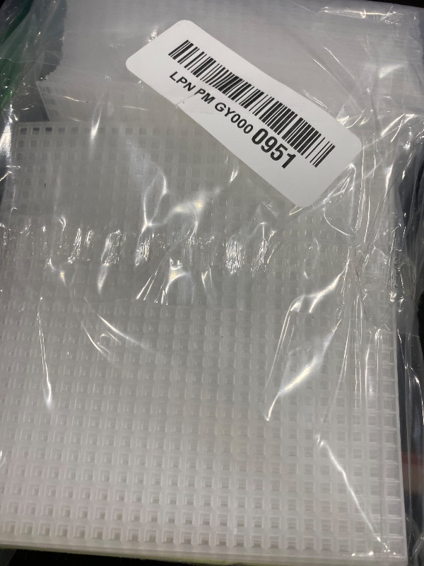 Photo 1 of 100 Pcs Square Plastic Canvas Mesh Sheets 4.5 × 4.5 Inch White Blank Needlepoint Canvas Plastic Mesh Mat for Cross Stitch Needlework Embroidery Yarn Crafting Knit Crochet Project