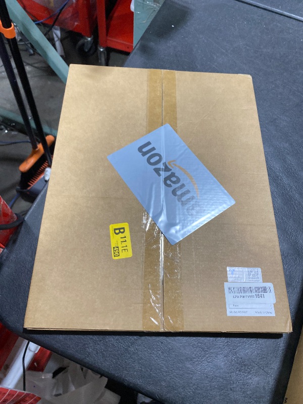 Photo 1 of SMARTAKE 200 Pcs Parchment Paper Baking Sheets, 12x16 Inches Non-Stick Precut Baking Parchment, for Baking Grilling Steaming Bread Cup Cake Cookie and More (Unbleached)