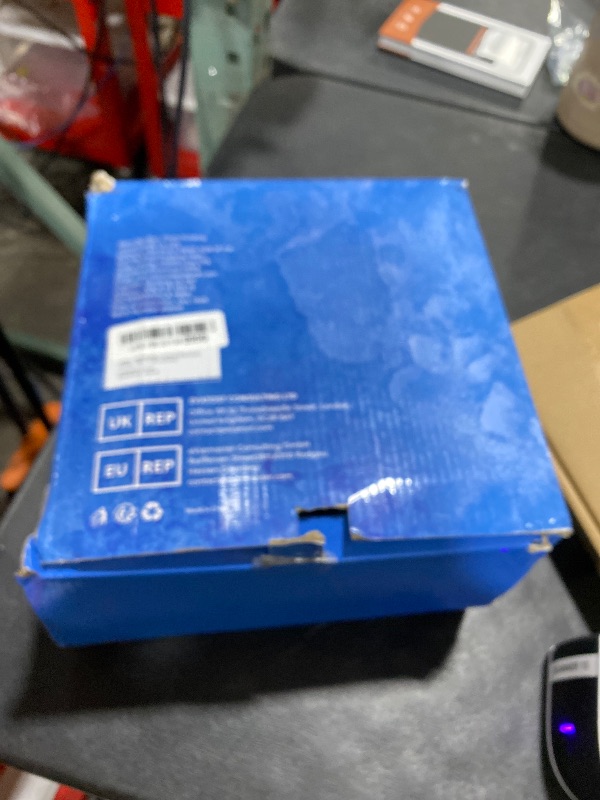 Photo 1 of HOMFINE Cooling Blankets for Hot Sleepers - Oversized Summer Blanket Thin Lightweight Breathable Soft Double Side Enhanced Cooling for Bed Couch, Keep Cool for Night Sweats (Grey, 120 x 120 inches)