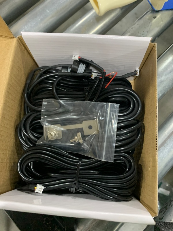 Photo 1 of 12V Solenoid Valve Air Ride Suspension manifold 8-Valve With 5M 9-switch Wired Remote Controller, equipped with five display air pressure gauge blue