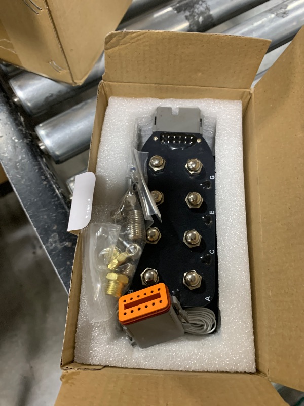 Photo 1 of 12V Solenoid Valve Air Ride Suspension manifold 8-Valve With 5M 9-switch Wired Remote Controller, equipped with five display air pressure gauge blue