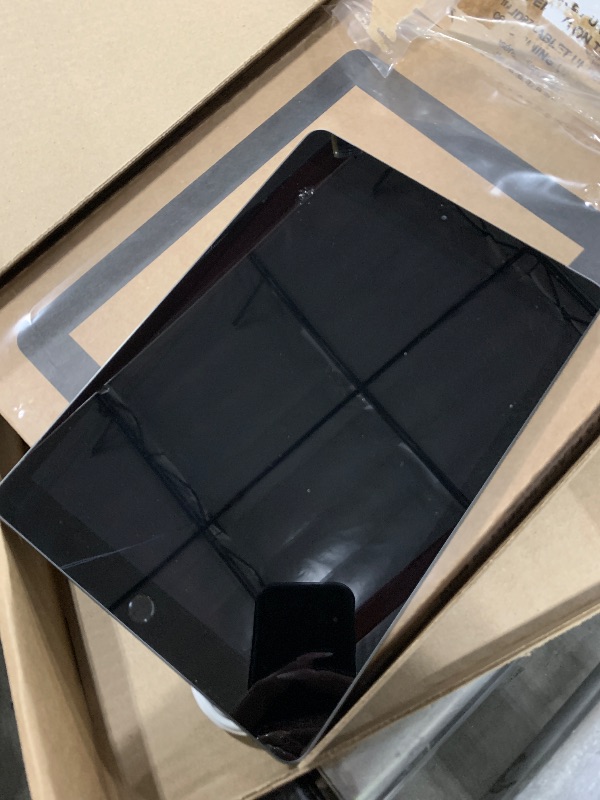Photo 1 of Apple 2020 iPad 8th Generation (10.2-inch, Wi-Fi + Cellular, 32GB) - Space Gray (Renewed)
