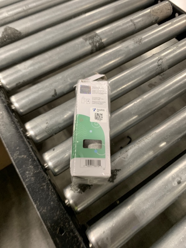 Photo 1 of LG LT700P- 6 Month / 200 Gallon Capacity Replacement Refrigerator Water Filter (NSF42 and NSF53) ADQ36006101, ADQ36006113, ADQ75795103, or AGF80300702 , White , Single