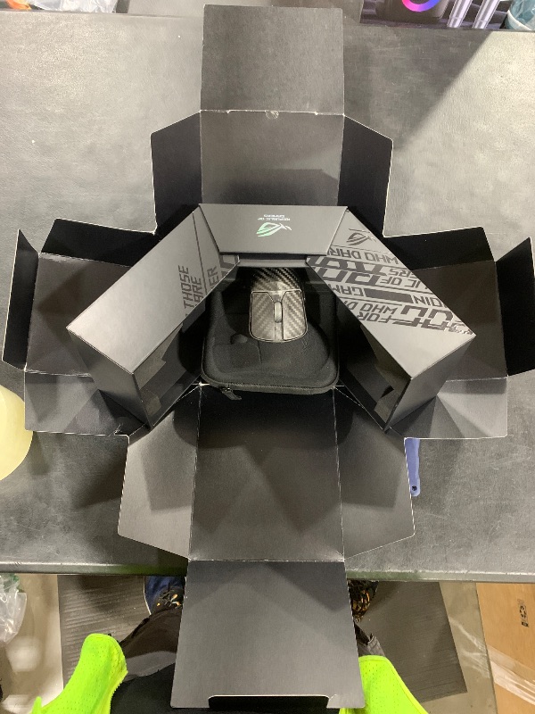 Photo 1 of ASUS ROG Harpe Ace Extreme Wireless Esports Gaming Mouse – Carbon Fiber Build, 47g Lightweight, Tri-Mode Connectivity, 42K DPI, up to 70Hr Battery, Glass Skates, Pro-Approved, PC/Mac Support - Black