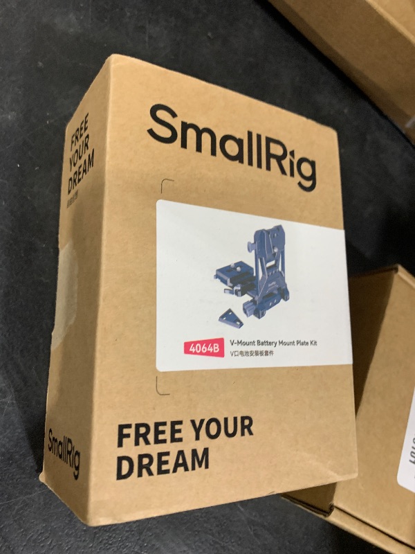 Photo 1 of SmallRig Foldable V Mount Battery Plate, Tool-Free, All-in One Mounting Solution for Mirrorless/DSLR Cameras, with Modular Plate for Arca, Compact Camera Video Rig, for NEEWER V Mount Battery PS099E