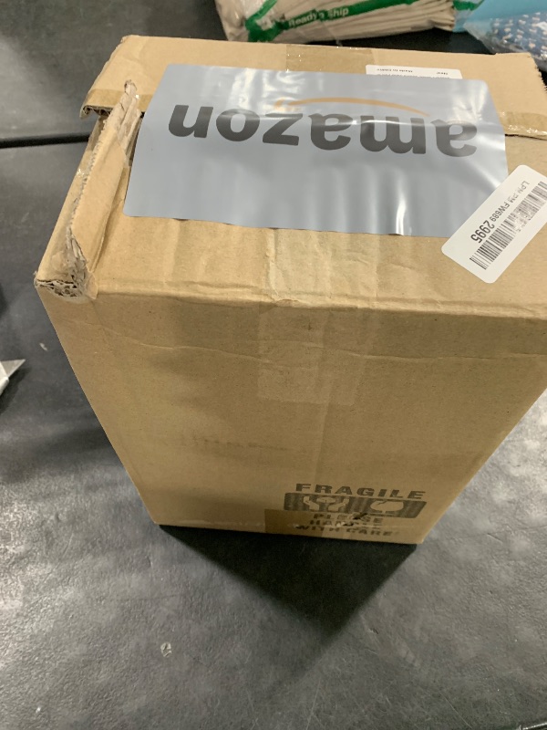 Photo 1 of 1 Gallon thickened Square Glass Pitcher with Lid, Classic Stripes Water Pitchers for Fridge, Borosilicate Glass Carafe for Hot/Cold Brew Drink, Extra Large Jug with Handle for Iced Tea, Coffee, Juice