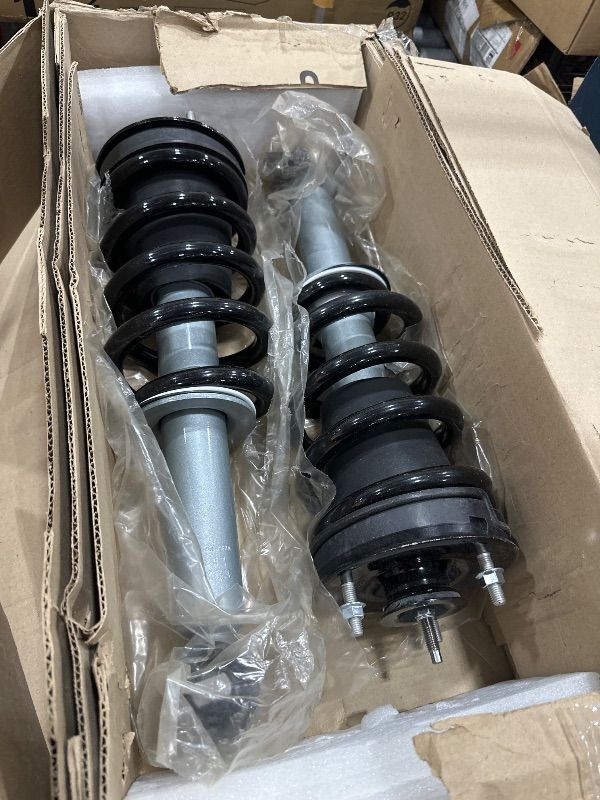 Photo 1 of *** PARTIAL SET - SEE NOTES AND PICTURES *** Rough Country 3.5" Lift Kit with N3 Struts & N3 Rear Shocks for Chevy Avalanche, Tahoe, Suburban & GMC Yukon 1500 2WD/4WD (2007-2020) - Red Control Arms, Up to 32" Tires