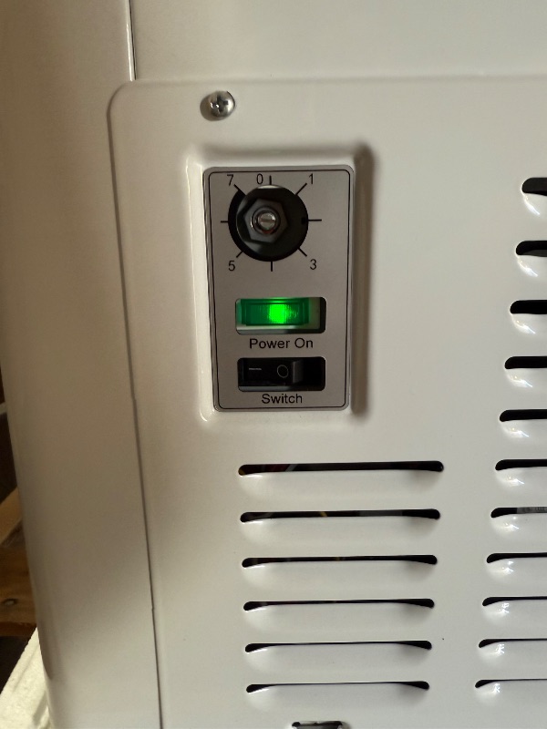 Photo 1 of Duura Commercial Mobile Ice Cream Display Chest Freezer Sub Zero Temp Curved Glass Top Frost Free Lid with 8 Wire Baskets, 71.7 Inch Wide 21.2 Cubic Feet, White