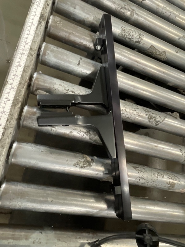 Photo 1 of ***tv gets power but screen does not turn on ***Hisense 85-Inch Class QLED 4K S7N CanvasTV Series Dolby Vision HDR Google Smart TV (85S7N, 2025 Model) - 144Hz, Art Mode, Anti-Glare Panel, Hi-Matte Display, UltraSlim Wall Mount & Frame Included