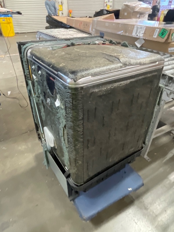 Photo 1 of ***PARTS ONLY***SHARP SDW6757ES Slide-In Dishwasher, Stainless Steel Finish, 24" Wide, Soil Sensors, Premium White LED Interior Lighting, Smooth Glide Rails, Heated Dry Option, Responsive Wash Cycles, Power Wash Zone