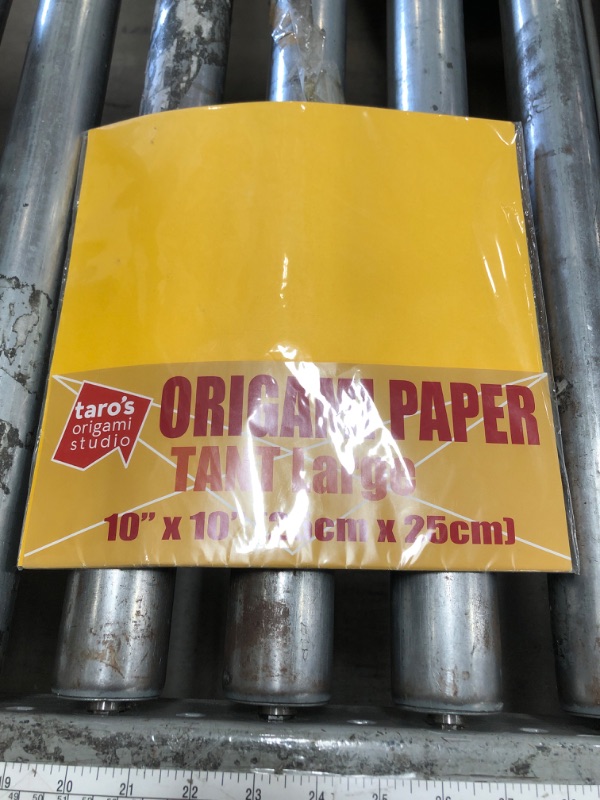 Photo 1 of [Taro's Origami Studio] TANT Large 10 Inch (25 cm) Double Sided Single Color (Yellow) 20 Sheets (All Same Color) for Origami Artist from Beginner to Expert (Made in Japan)