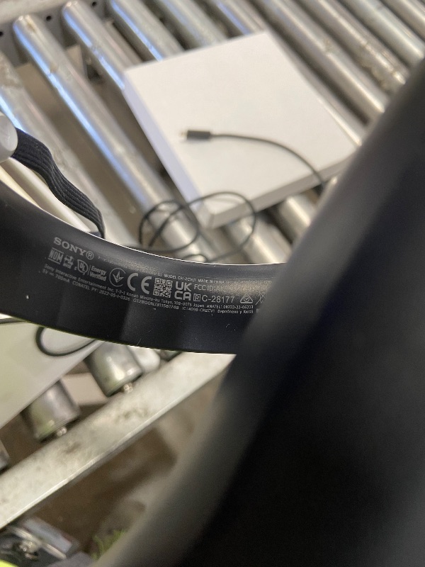 Photo 1 of **PARTS ONLY NON FUNCTIONAL**
PlayStation VR2 Horizon ™