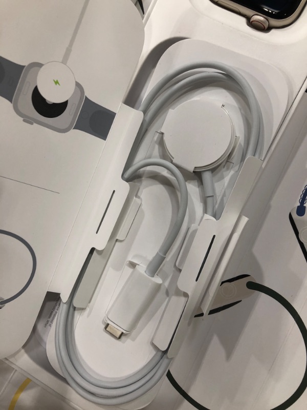 Photo 1 of **FOR PARTS ONLY**
Apple Watch SE (2nd Gen) [GPS + Cellular 40mm] Smartwatch with Starlight Aluminum Case with Lake Green Sport Loop One Size. Fitness and Sleep Trackers, Crash Detection, Carbon Neutral