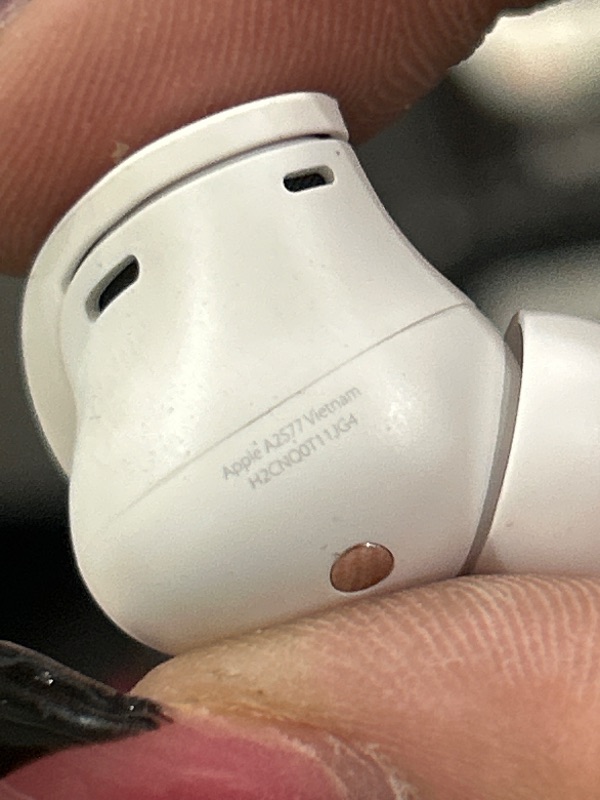 Photo 1 of (left ear piece does not work)  Beats Fit Pro (1st Gen) - True Wireless Noise Cancelling Earbuds - Active Noise Cancelling - Sweat Resistant Earphones