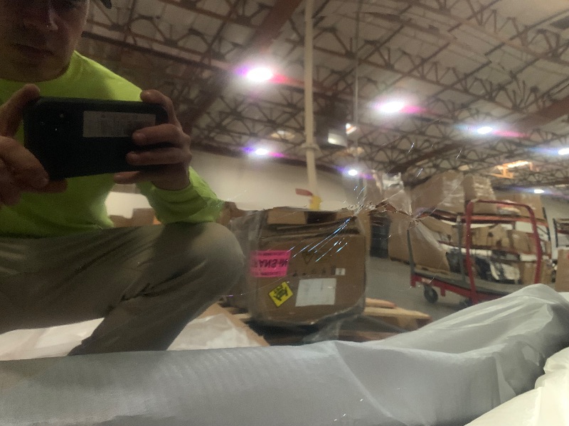 Photo 8 of SAMSUNG 83-Inch Class OLED S90F 4K Smart TV (2025 Model) NQ4 AI Gen3 Processor, 4K AI Upscaling Pro, OLED HDR +, Motion Xcelerator 144Hz, Samsung Vision AI, Alexa Built-in