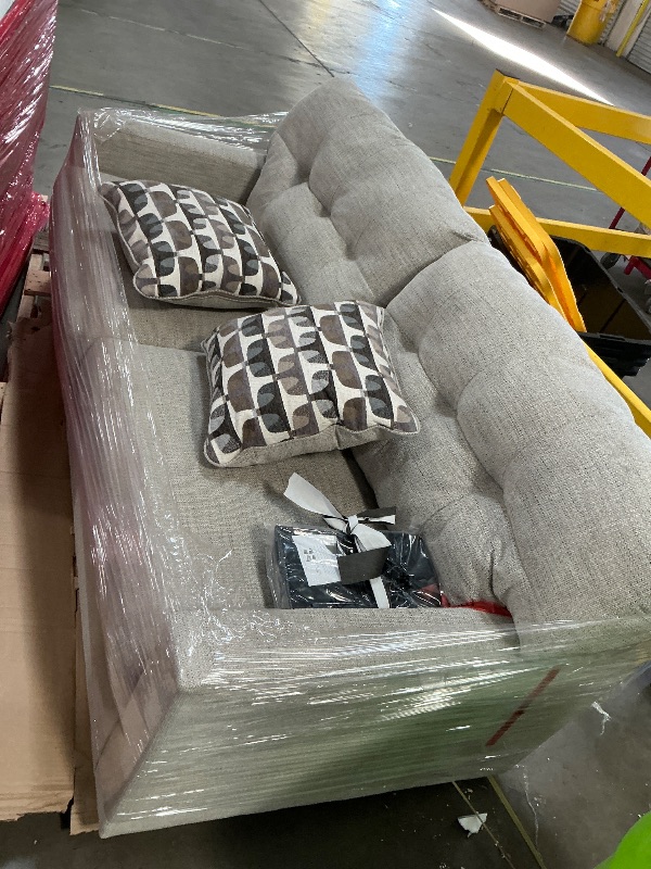 Photo 1 of ***SEE NOTES***
Signature Design by Ashley Mahoney Contemporary Tufted Loveseat, Beige