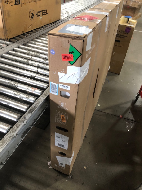 Photo 1 of Samsung 85-Inch Class QLED Q7F Series Samsung Vision AI Smart TV (2025 Model, 85Q7F) Quantum HDR, Object Tracking Sound Lite, Q4 AI Gen1 Processor, 4K upscaling, Gaming Hub, Alexa Built-in