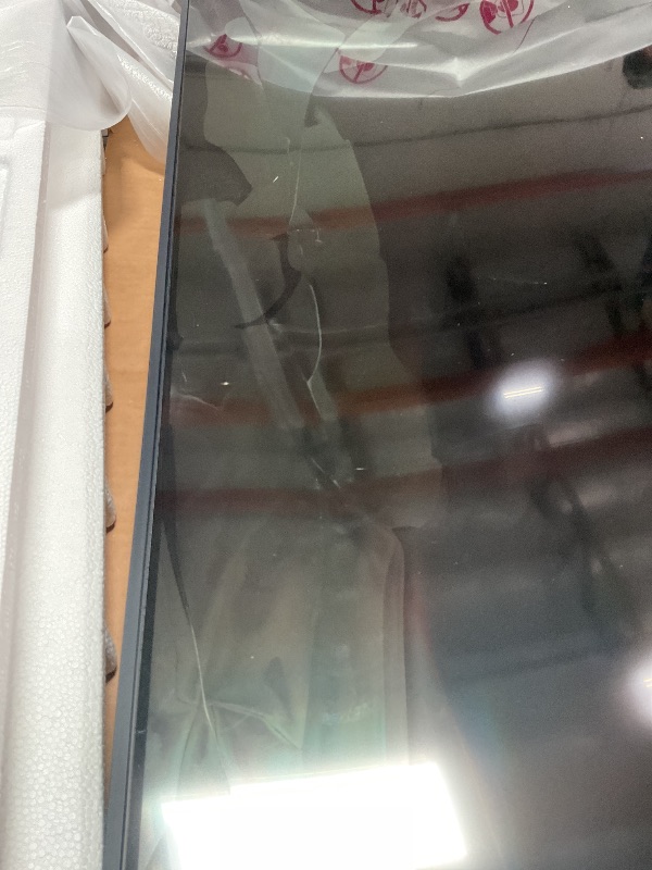 Photo 1 of *************SCREEN DAMAGED, NON-FUNCTIONAL, FINAL SALE***************
LG 32UR500K-B Ultrafine 32-inch 4K UHD (3840x2160) Computer Monitor HDR10 Built-in Speaker x2 OnScreen Control Reader Mode Flicker Safe Borderless Design HDMIx2 DisplayPort Black