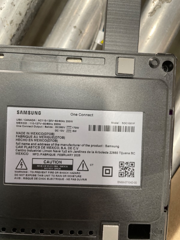 Photo 1 of ***DAMAGED***Samsung 50-Inch Class The Frame LS03F 4K QLED Smart TV (2025 Model) Slim Fit Wall Mount, Modern Frame Design, NQ4 AI Gen2 Processor, Art Mode, Artful Picture Quality, Samsung Vision AI, Alexa Built-in