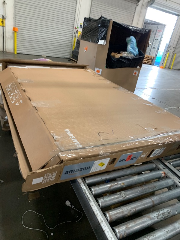 Photo 1 of Samsung 85-Inch Class Crystal UHD U8000F 4K Smart TV (2025 Model) Endless Free Content, Crystal Processor 4K, MetalStream Design, Knox Security, Alexa Built-in PARTS ONLY