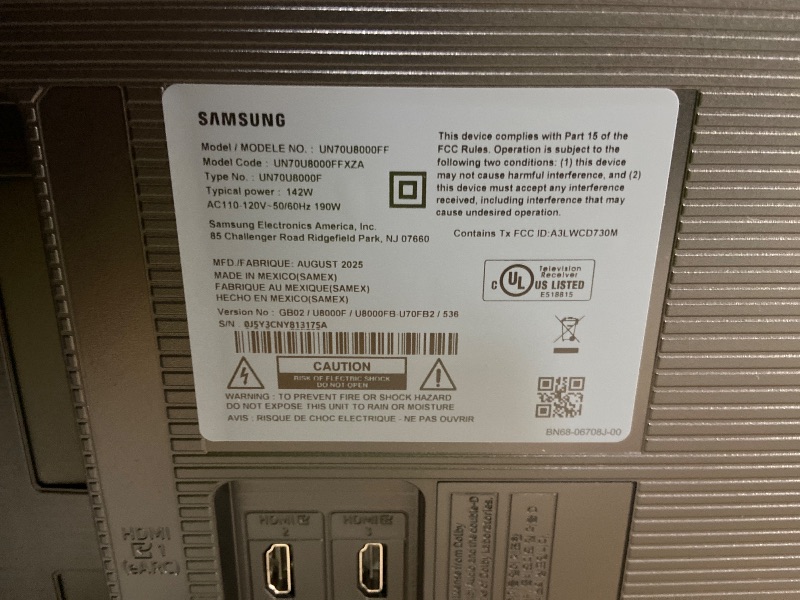 Photo 1 of **BORKEN SCREEN, FOR PARTS ONLY**Samsung 70-Inch Class Crystal UHD U8000F 4K Smart TV (2025 Model) Endless Free Content, Crystal Processor 4K, MetalStream Design, Knox Security, Alexa Built-in