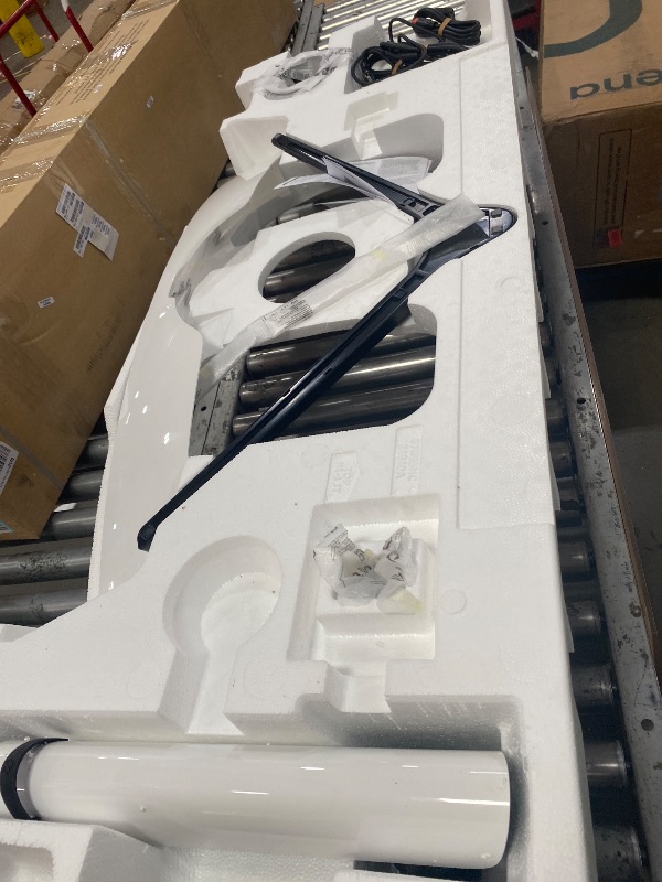 Photo 1 of *********FUNCTIONS, BUT MINOR DAMAGE TO SCREEN (SECOND PICTURE)** NO POWER CORD***
SAMSUNG 57" Odyssey Neo G9 (G95NC) Series Dual 4K UHD 1000R Curved Gaming Monitor, 240Hz, 1ms with DisplayPort 2.1, Quantum Mini-LED, DisplayHDR 1000, AMD FreeSync Premium 