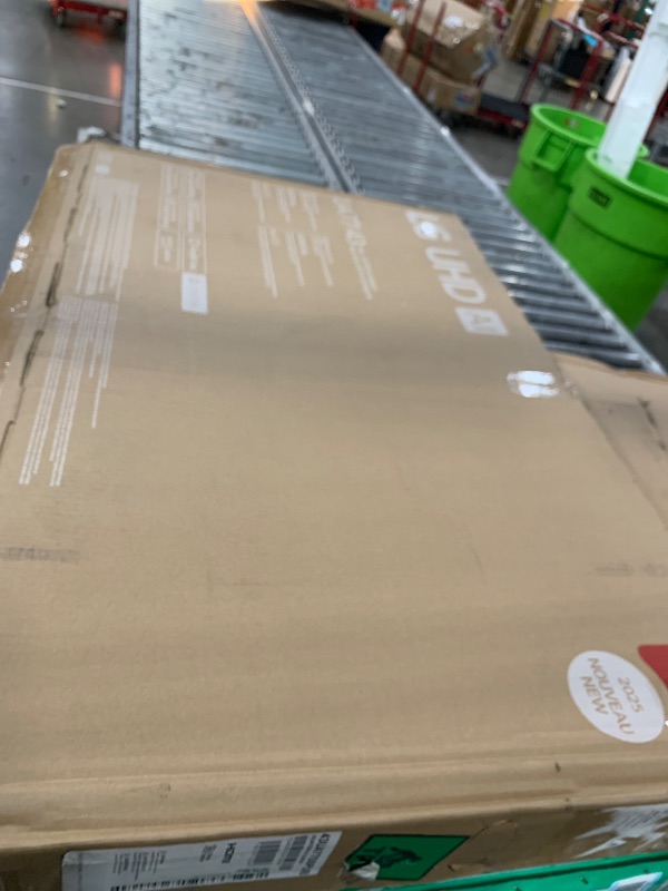 Photo 1 of *DAMAGE**
LG 43UA7700P 43 inch Class UA77 Series LED AI 4K Smart webOS TV (2025)