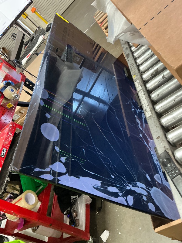 Photo 1 of *Cracked Screen* Samsung 85-Inch Class Crystal UHD U8000F 4K Smart TV (2025 Model) Endless Free Content, Crystal Processor 4K, MetalStream Design, Knox Security, Alexa Built-in