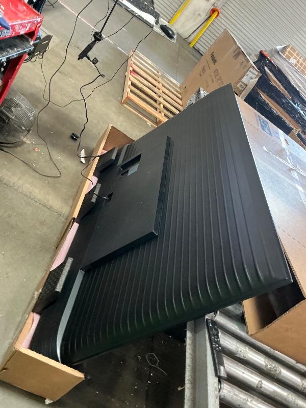 Photo 1 of *Cracked Screen* Samsung 85-Inch Class Crystal UHD U8000F 4K Smart TV (2025 Model) Endless Free Content, Crystal Processor 4K, MetalStream Design, Knox Security, Alexa Built-in