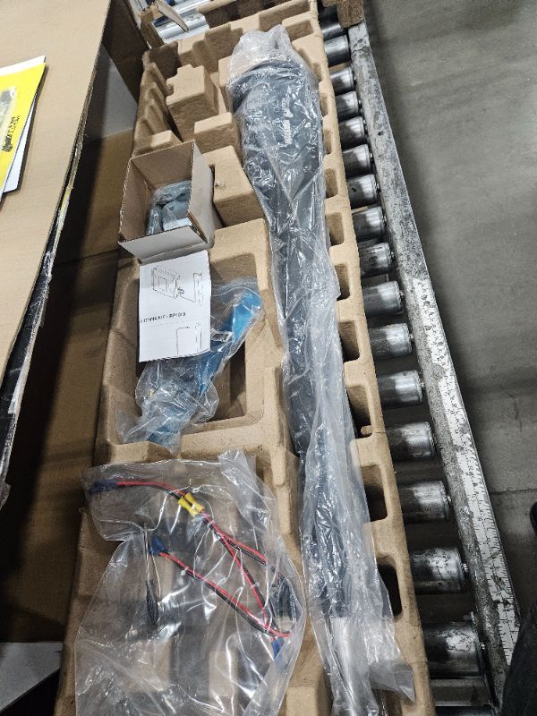 Photo 1 of ***PARTS ONLY**Mighty Mule MM572W HD Dual Arm Gate Openers 12 V Wireless AC/Battery Powered Automatic Gate Opener