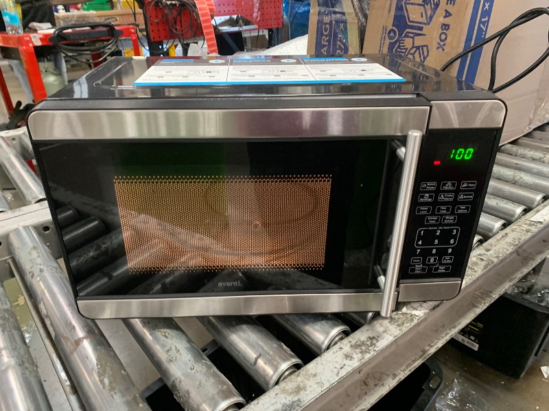 Photo 1 of **SEE NOTES**Avanti MT7V3S Microwave Oven 700-Watts Compact with 6 Pre Cooking Settings, Speed Defrost, Electronic Control Panel and Glass Turntable, 0.7-Cu.Ft, Metallic