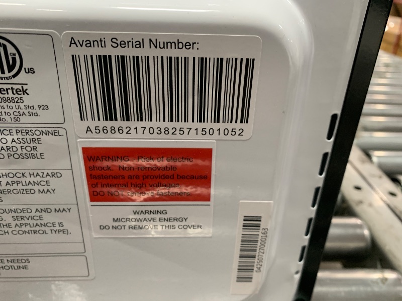 Photo 1 of **SEE NOTES**Avanti MT7V3S Microwave Oven 700-Watts Compact with 6 Pre Cooking Settings, Speed Defrost, Electronic Control Panel and Glass Turntable, 0.7-Cu.Ft, Metallic